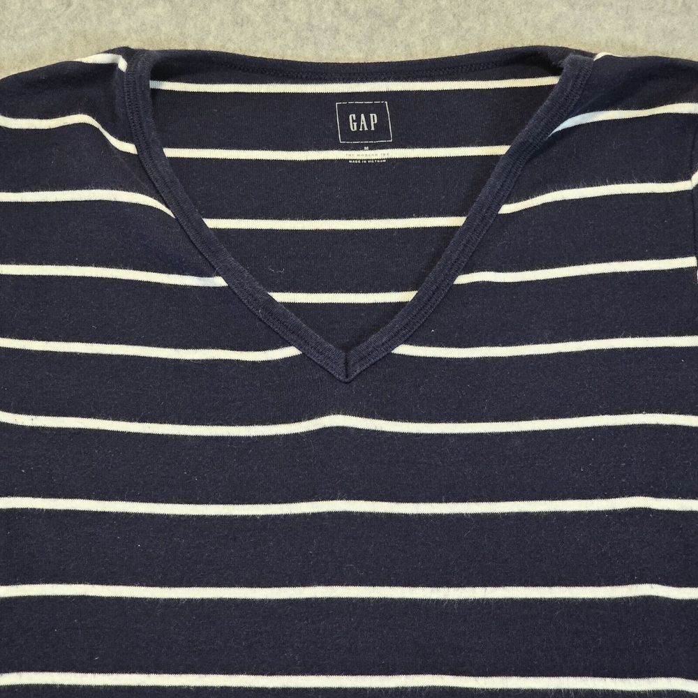 GAP Modern Tee Women M Navy Blue White Striped V-Neck Nautical Coastal Preppy - Picture 8 of 14